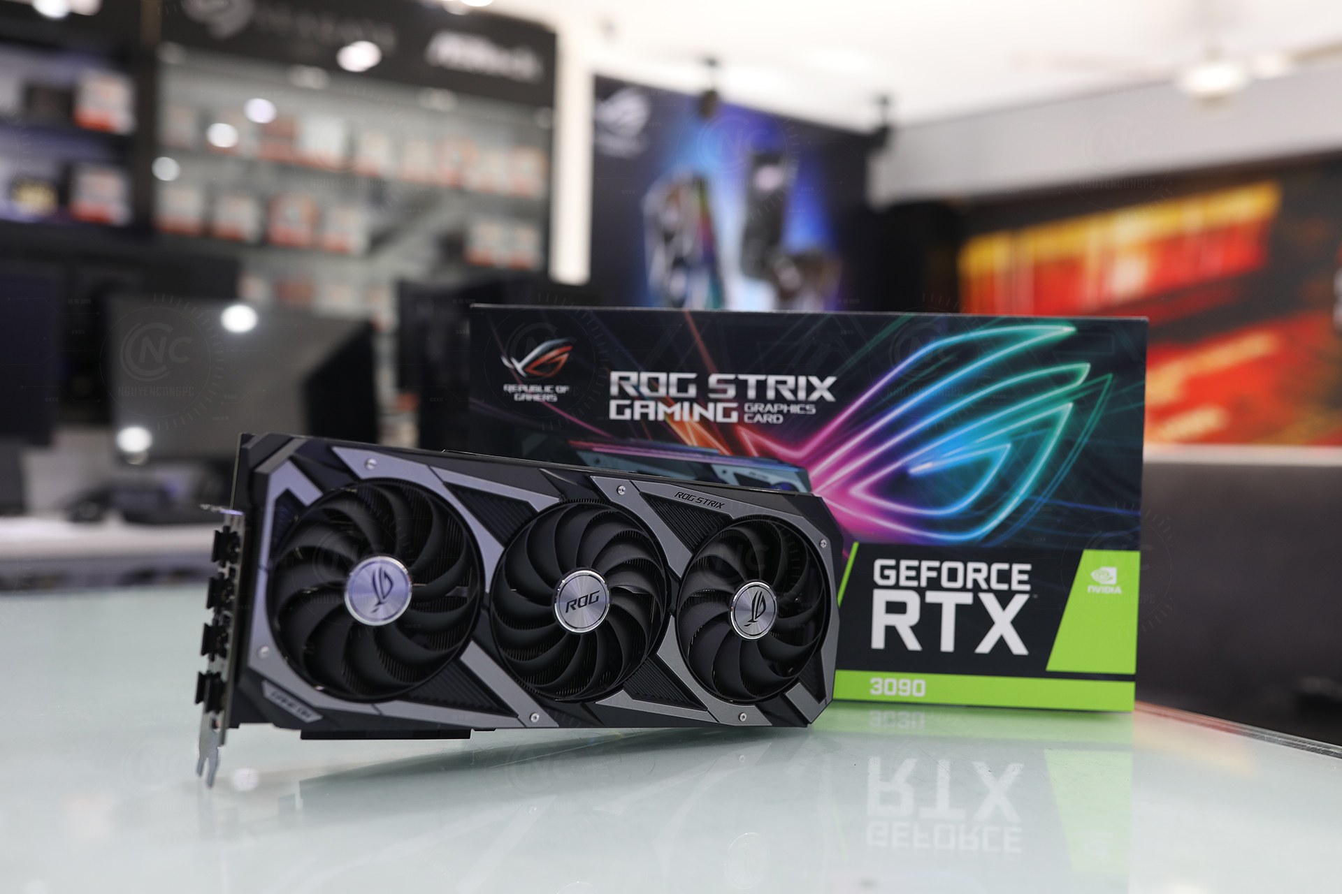 Card màn hình cũ ASUS RTX 3090 rogstrix